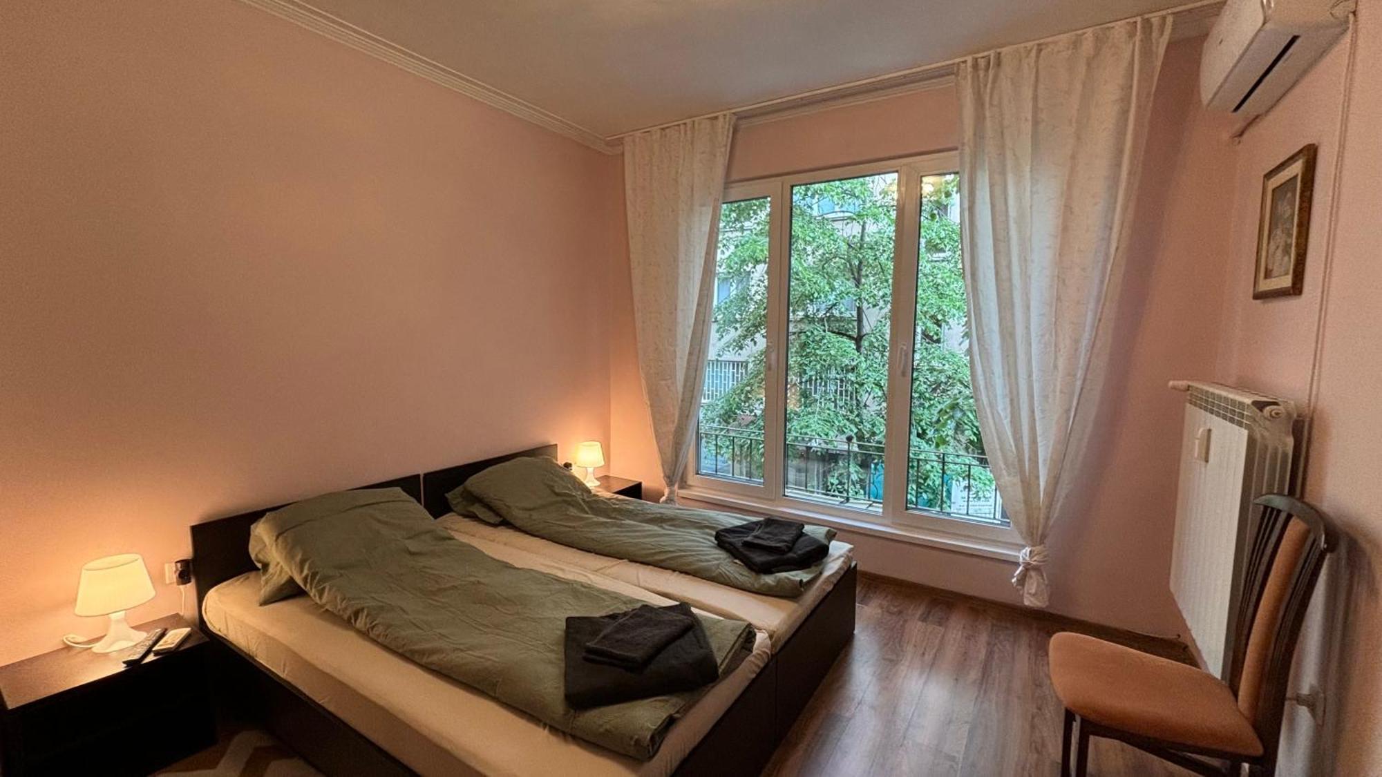 Quiet 2 Bedrooms Downtown Apart โซเฟีย ภายนอก รูปภาพ